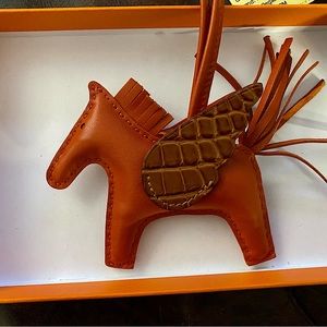 💯Authentic Hermes Pegase Rodeo Exotic/Croc Touch PM Charm! GORGEOUS!🐊